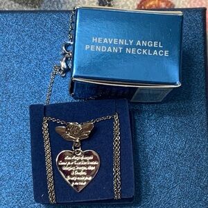 2009 AVON HEAVENLY ANGEL PENDANT NECKLACE